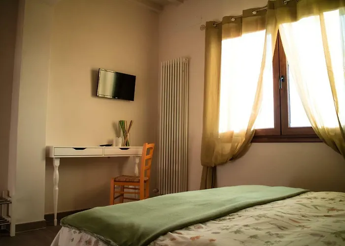 Il Marrondindo Oda ve Kahvaltı 3*